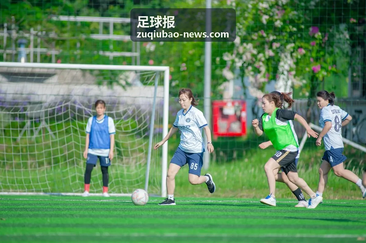 足球报欧冠战术复盘